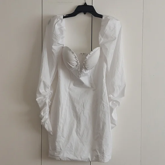 Fashion Nova Must Have Puff Sleeve Mini Dress Size Medium White NWT - Picture 8 of 16